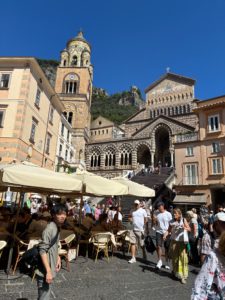 第21回　“Let’s carry out a field test at the Piazza.” ～広場でフィールドテストしよう～