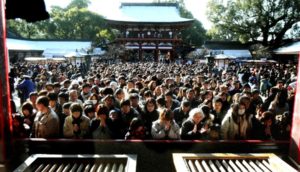 日本がここに集る初詣